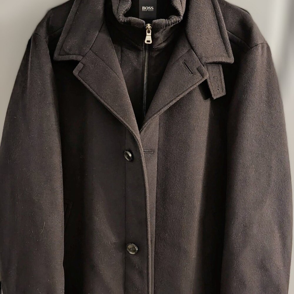 Hugo Boss Cashmere - Picture 2 of 5